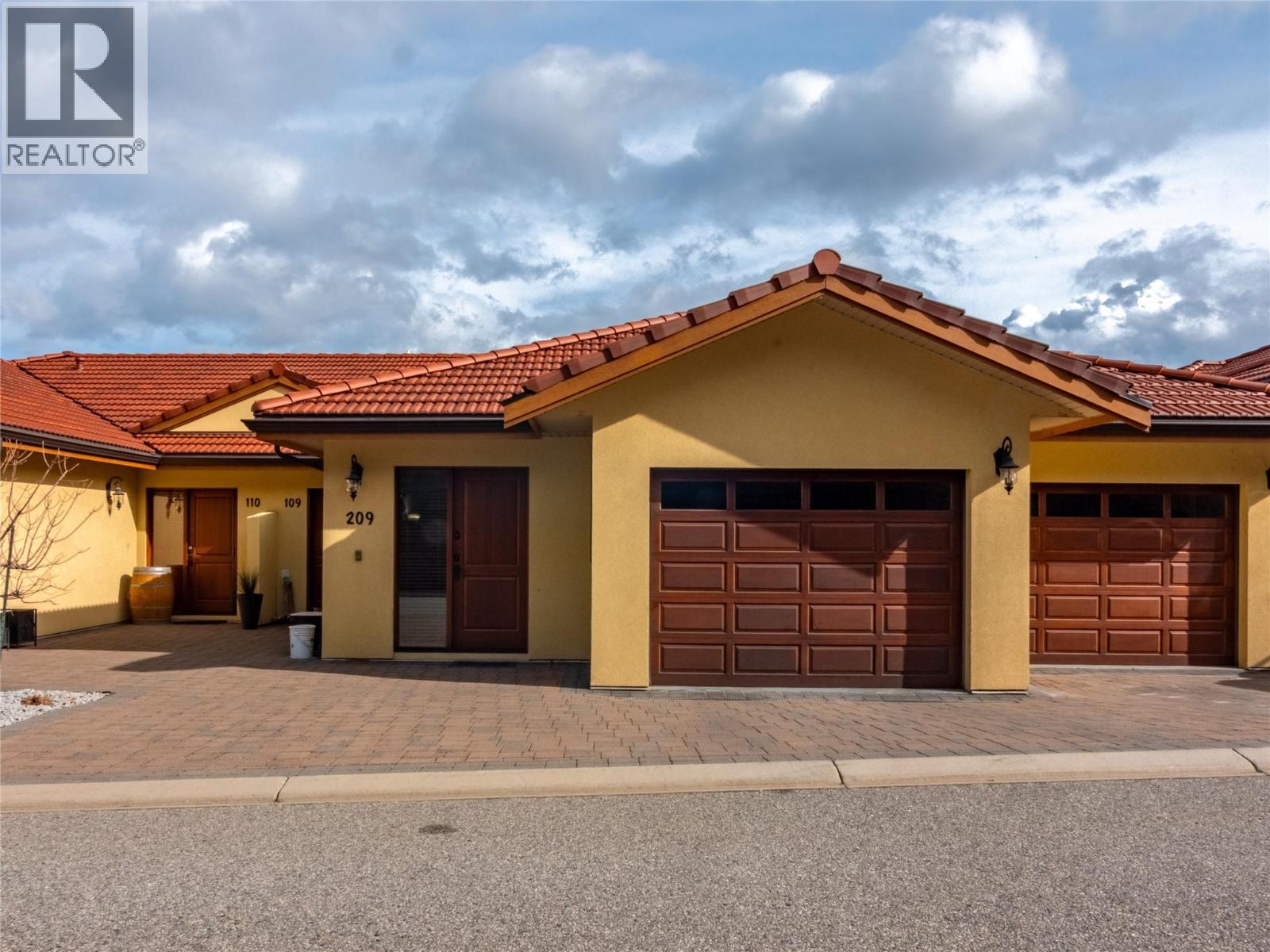 14419 Downton Avenue Unit# 209