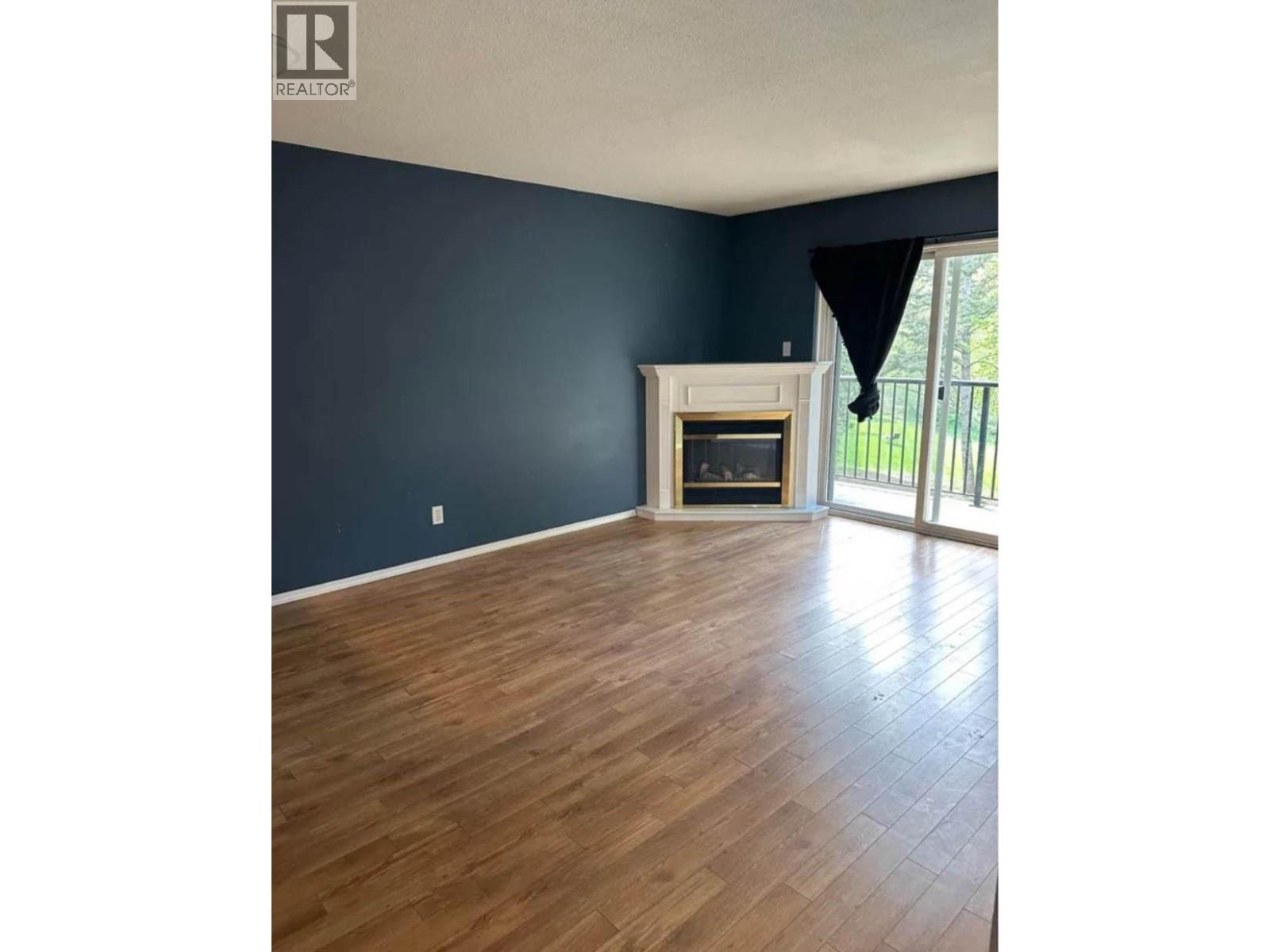 3413 Okanagan Avenue Unit# 33