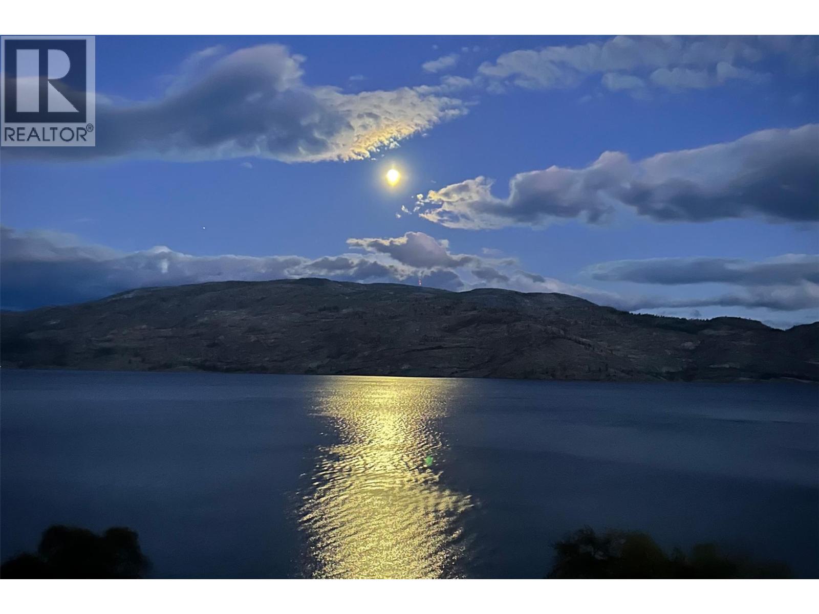 6007 Princess Street