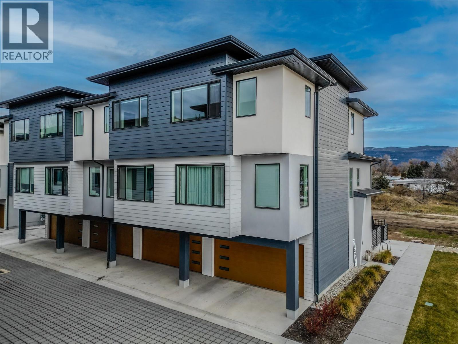 1225 FINDLAY Road Unit# 12