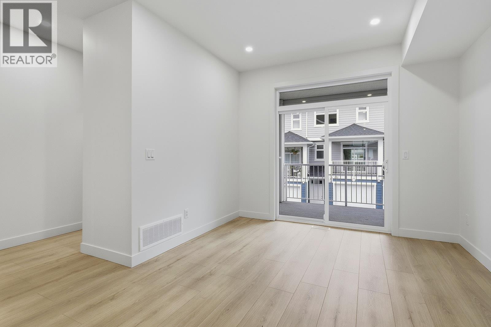 5300 Main Street Unit# 114