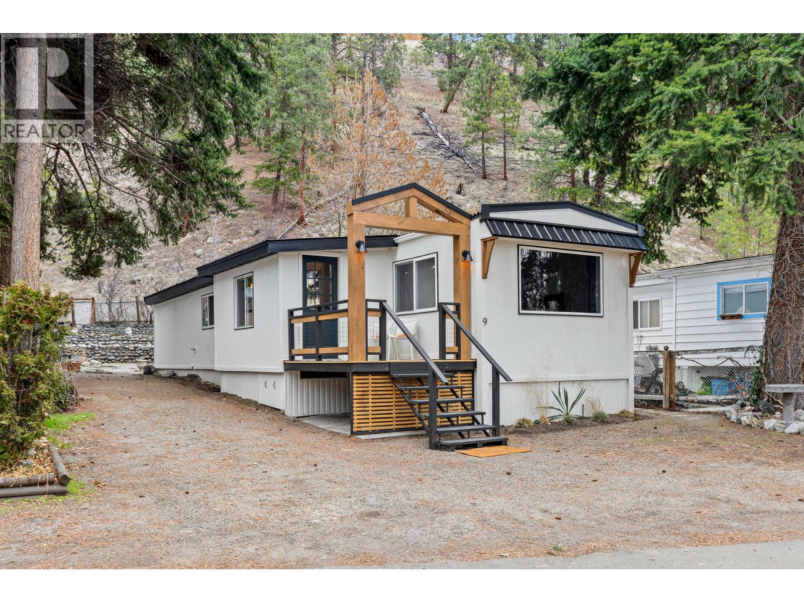 5432 Chidley Road Unit# 9 Lot# 9