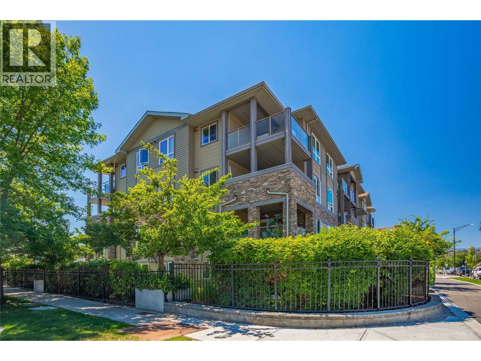 325 McIntosh Road Unit# 4105