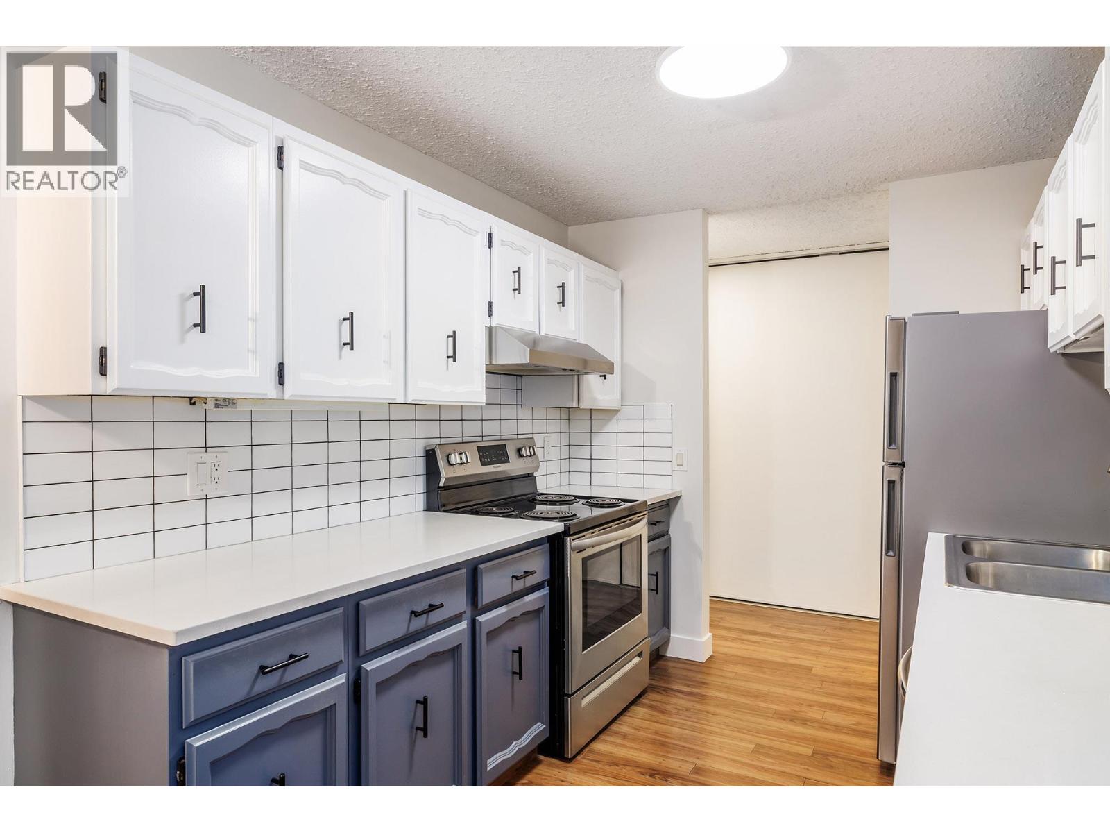 555 Rowcliffe Avenue Unit# 307