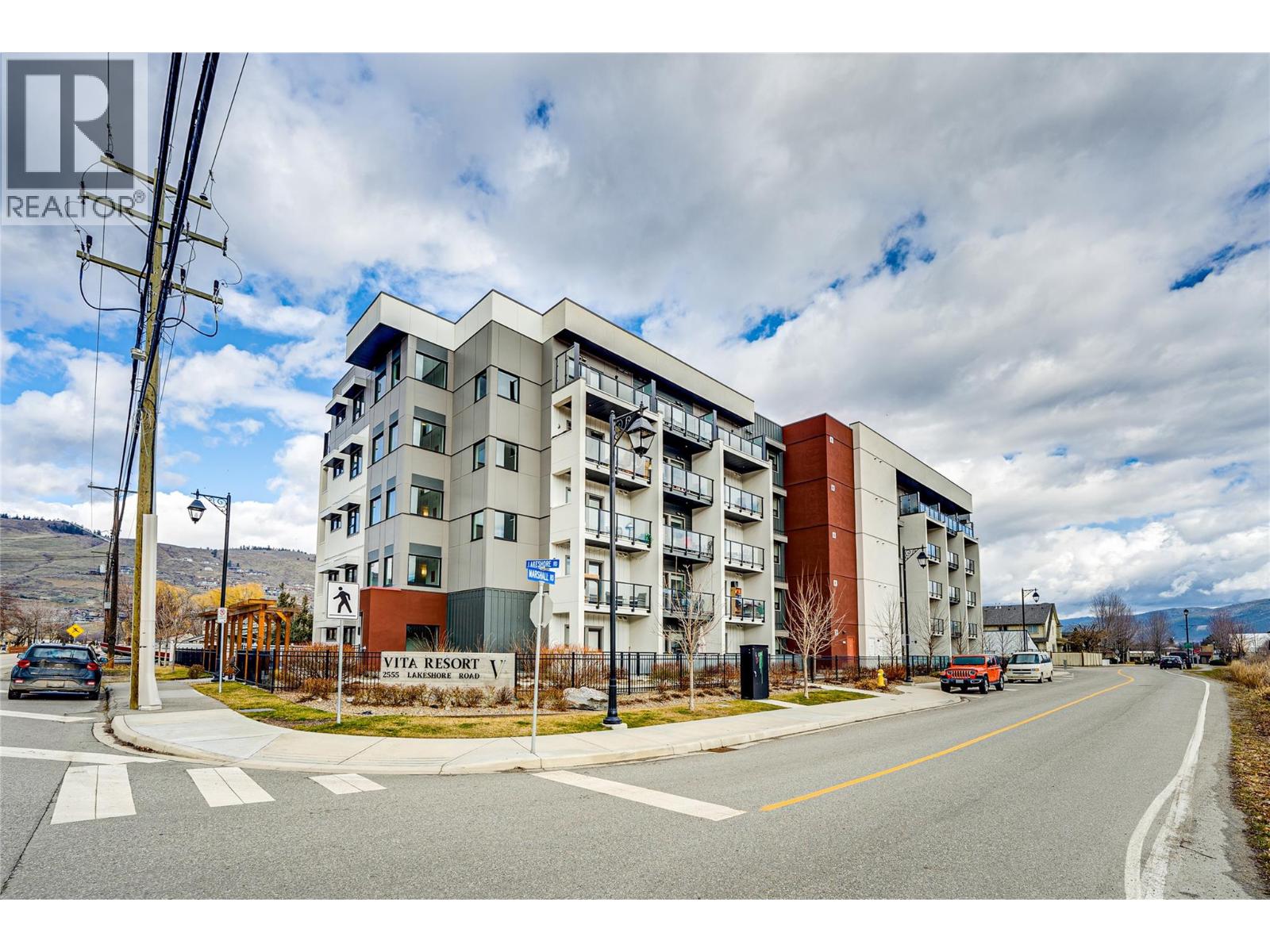 2555 Lakeshore Road Unit# 321