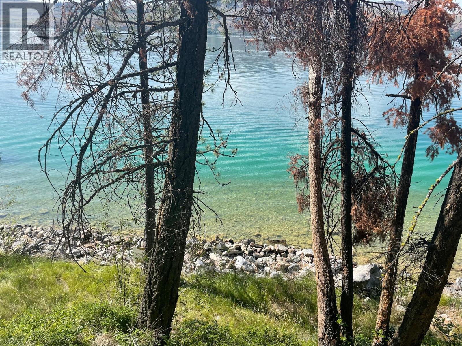 5649 Cosens Bay Road Unit# 13