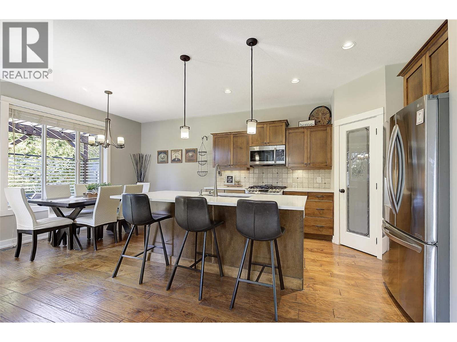 1200 Long Ridge Drive