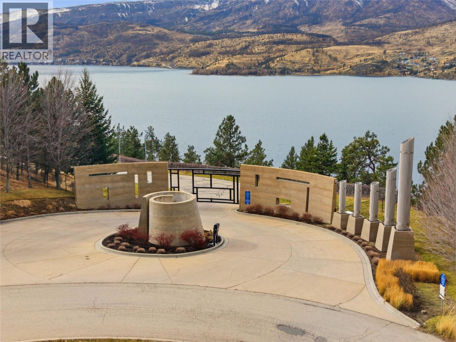 180 Sheerwater Court Unit# 8