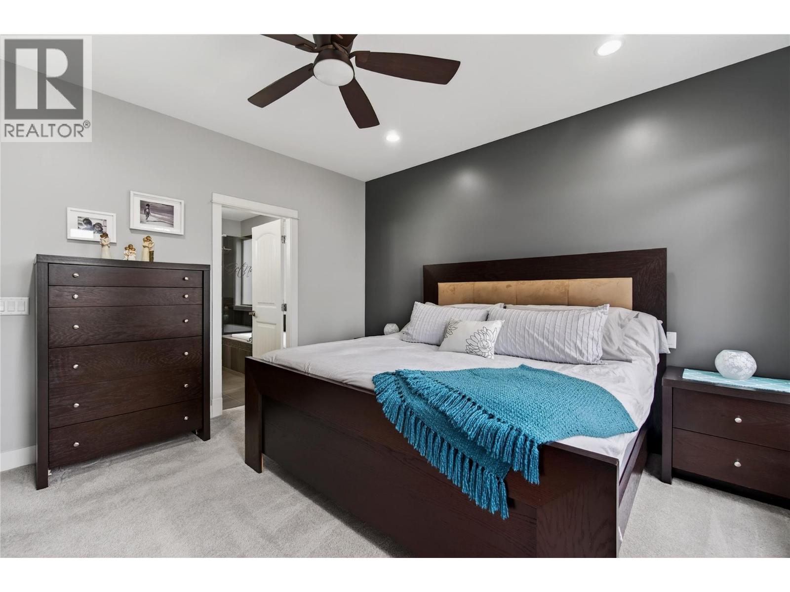 13145 Shoreline Drive