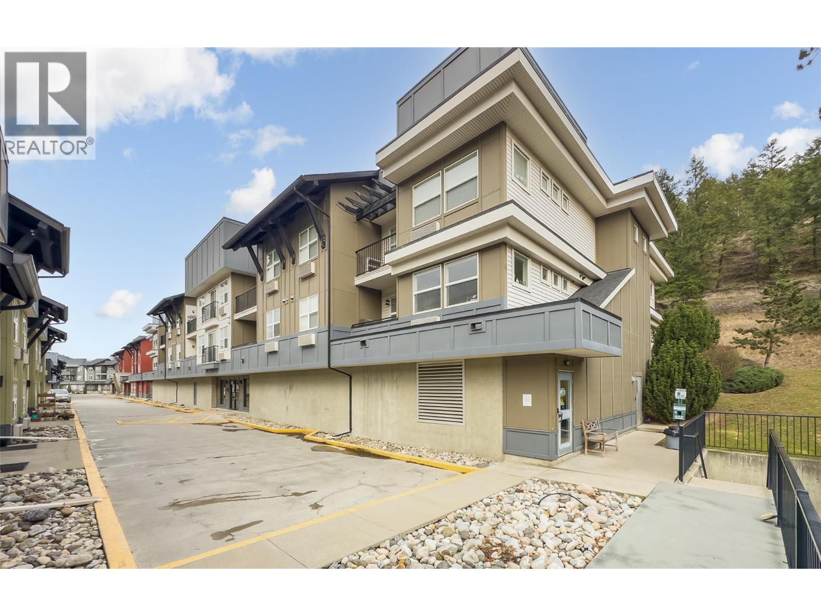 1483 Glenmore Road N Unit# 202