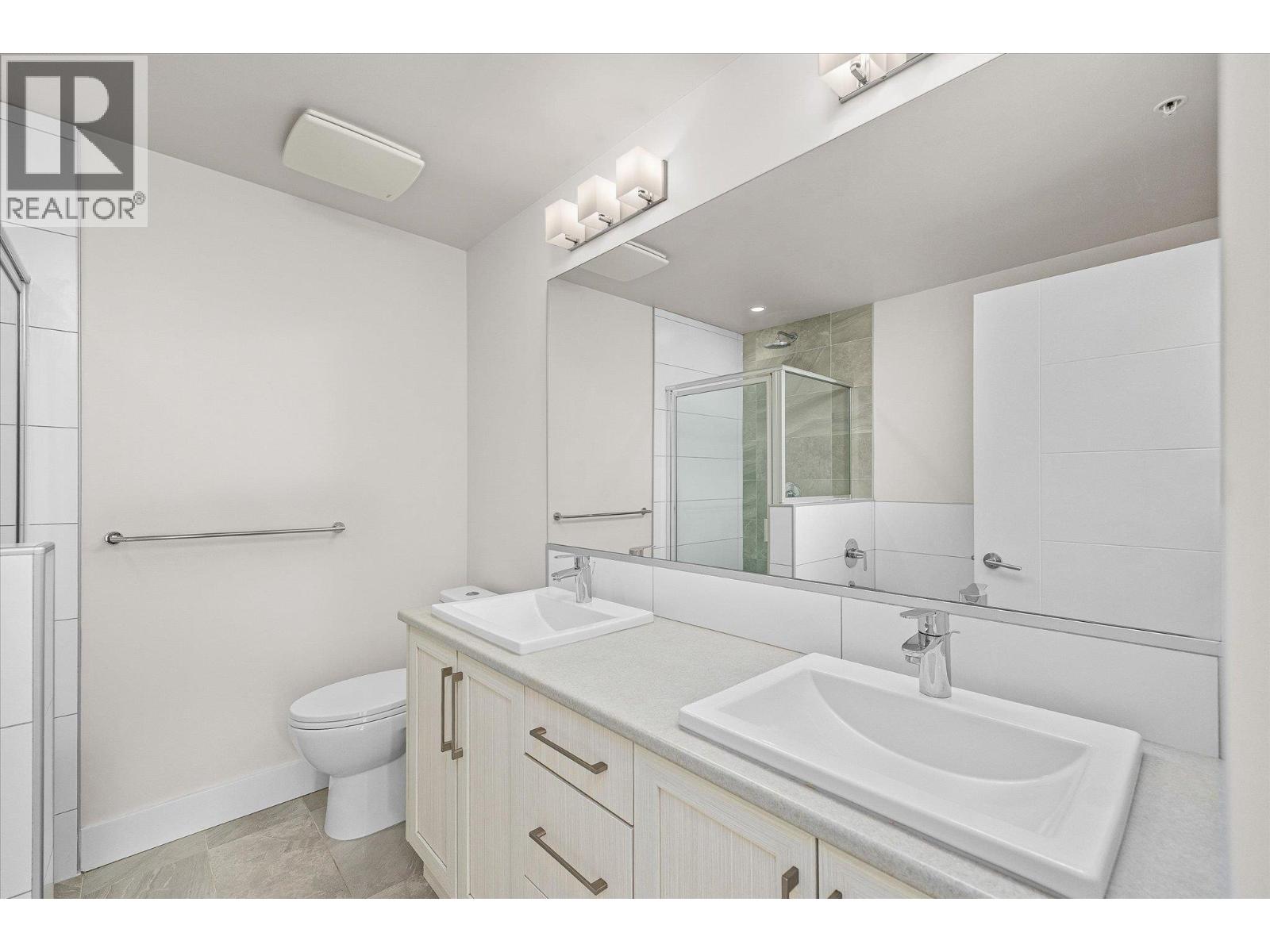 4380 Lakeshore Road Unit# 105