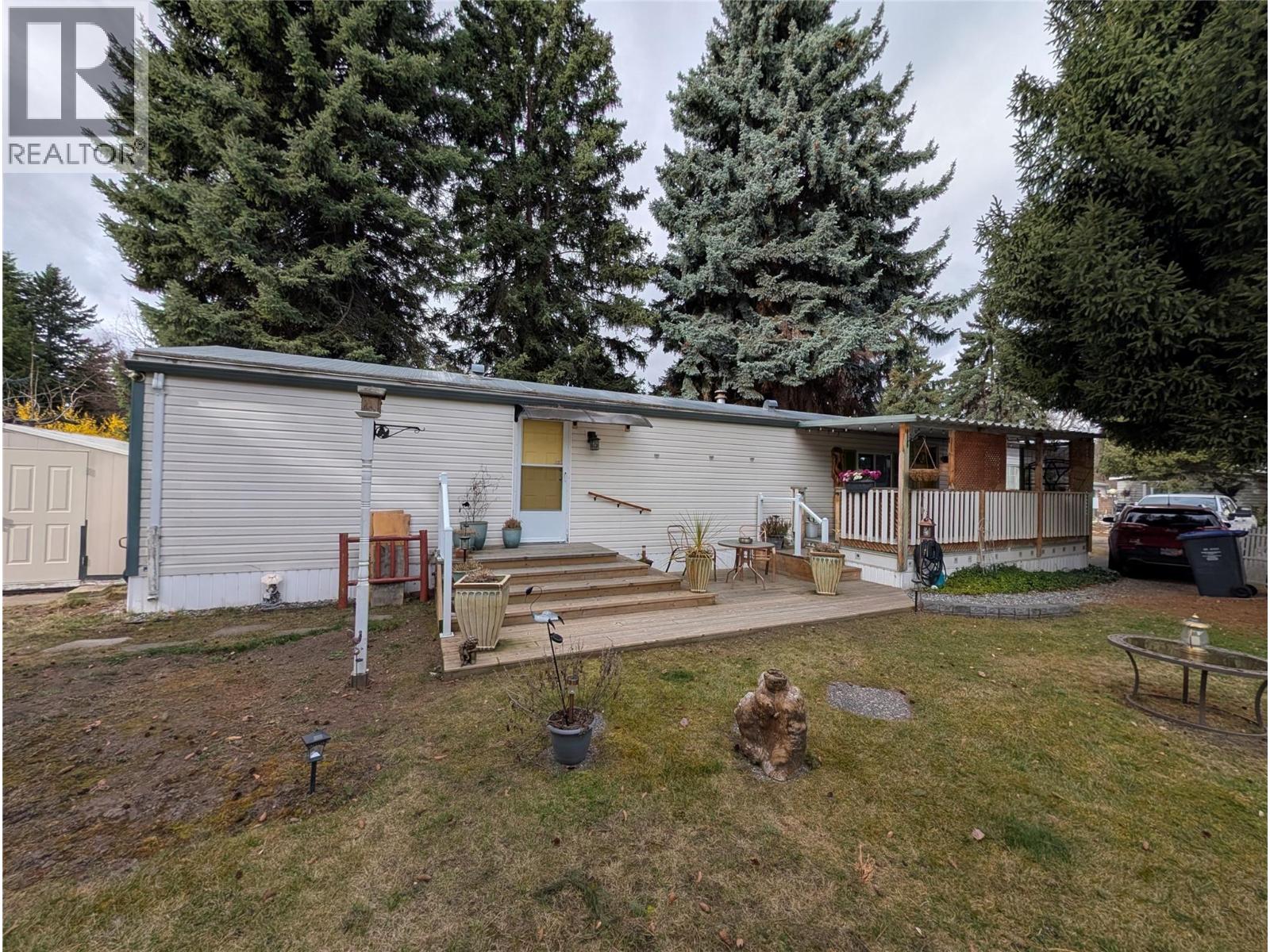 3535 Casorso Road Unit# 27