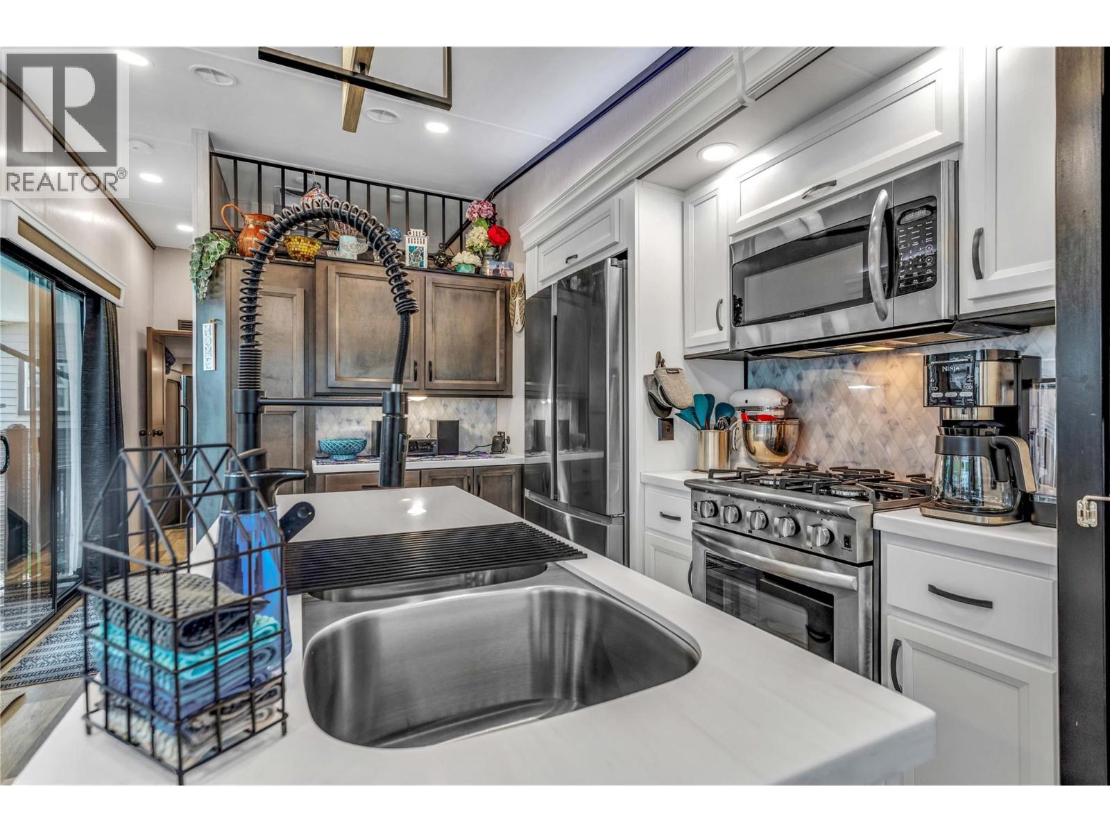 415 Commonwealth Road Unit# 396 Lot# 396