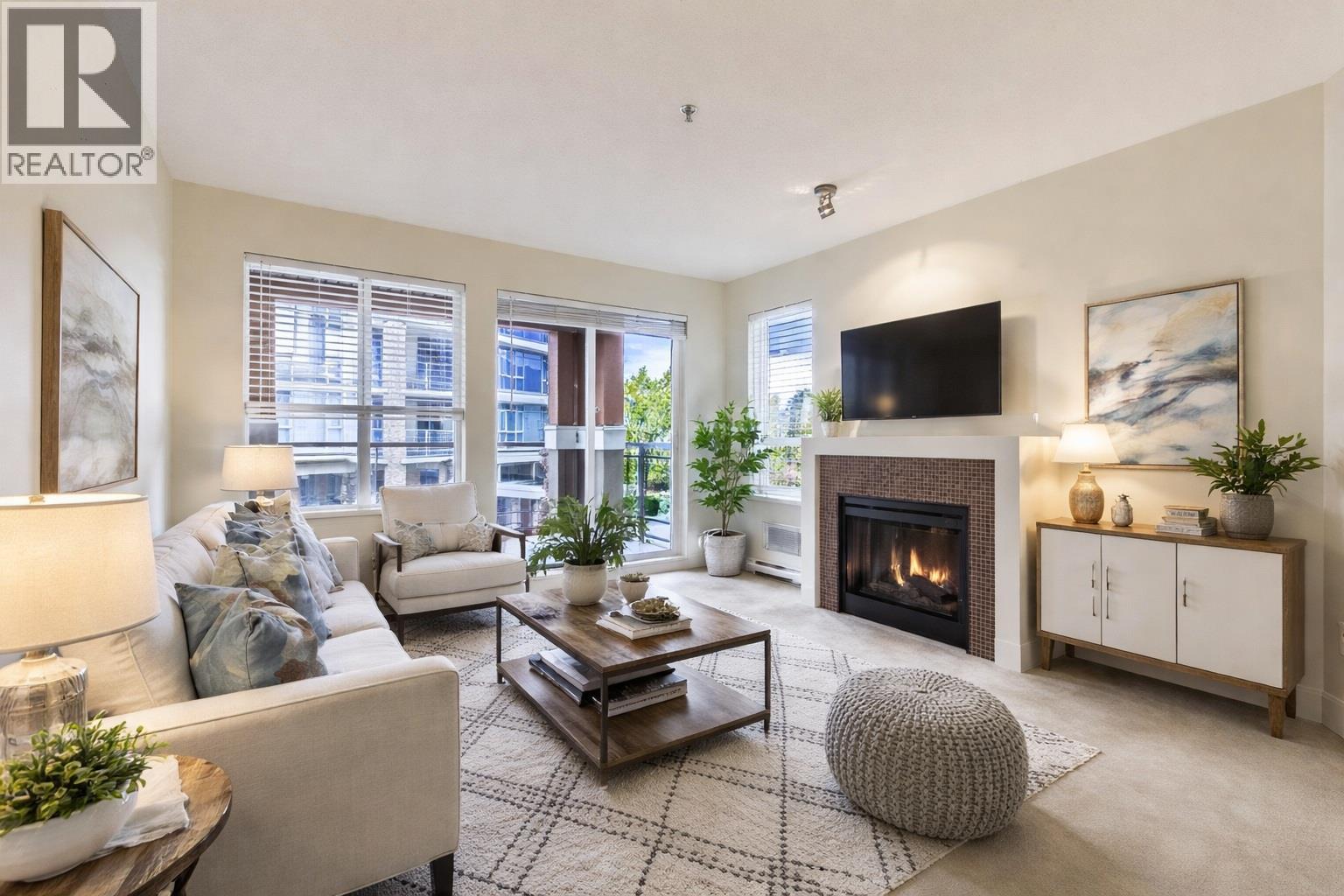 1083 Sunset Drive Unit# 303