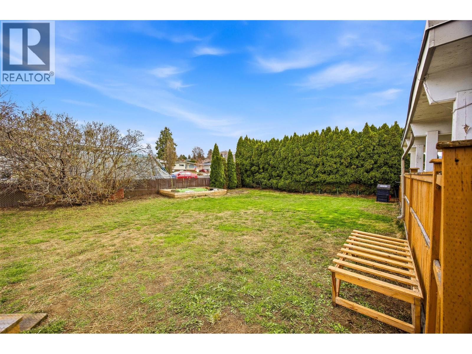 1394 Lombardy Square