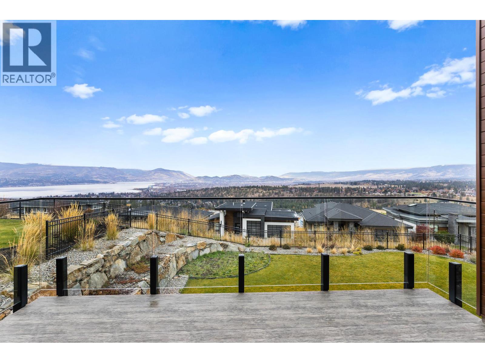 1068 Clarance Avenue