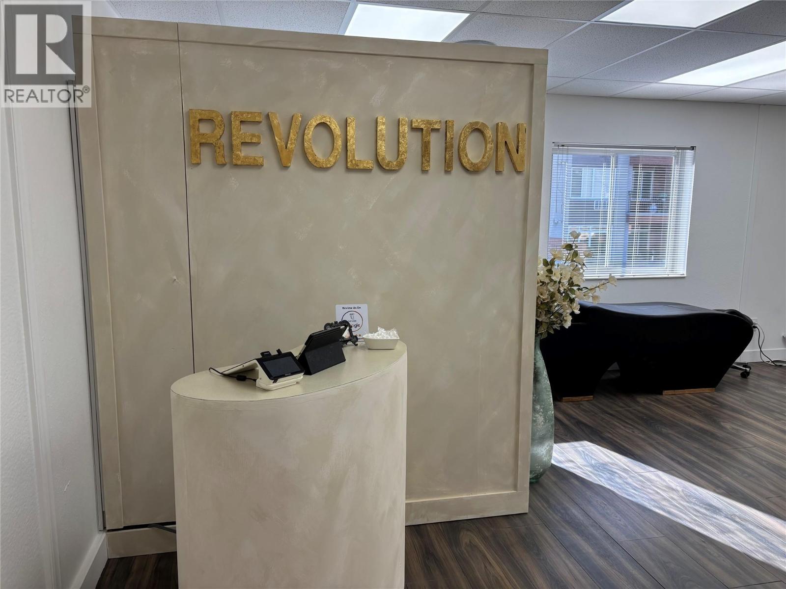 1579 Sutherland Avenue Unit# 201