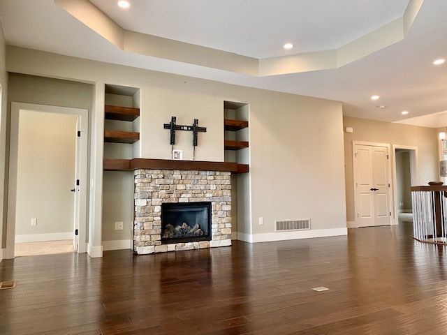 4 bed 3 bath top floor of a house in Lake Country