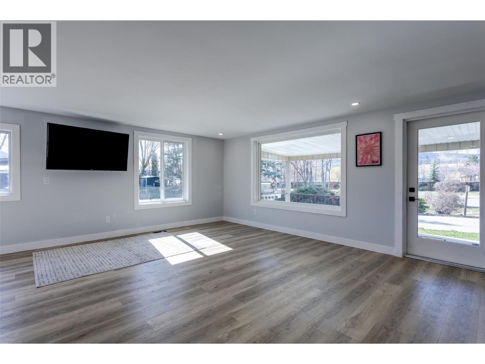 2095 Boucherie Road Unit# 25