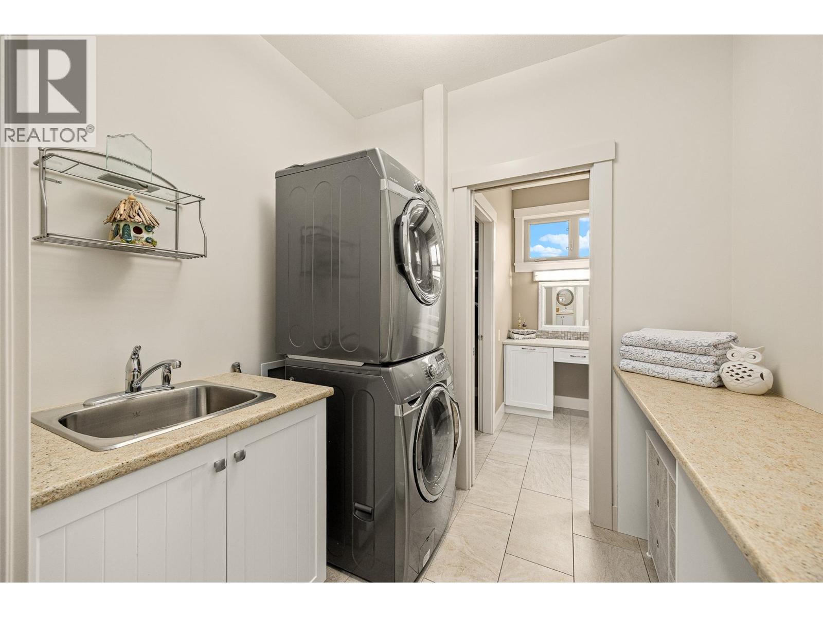 1768 Split Rail Place