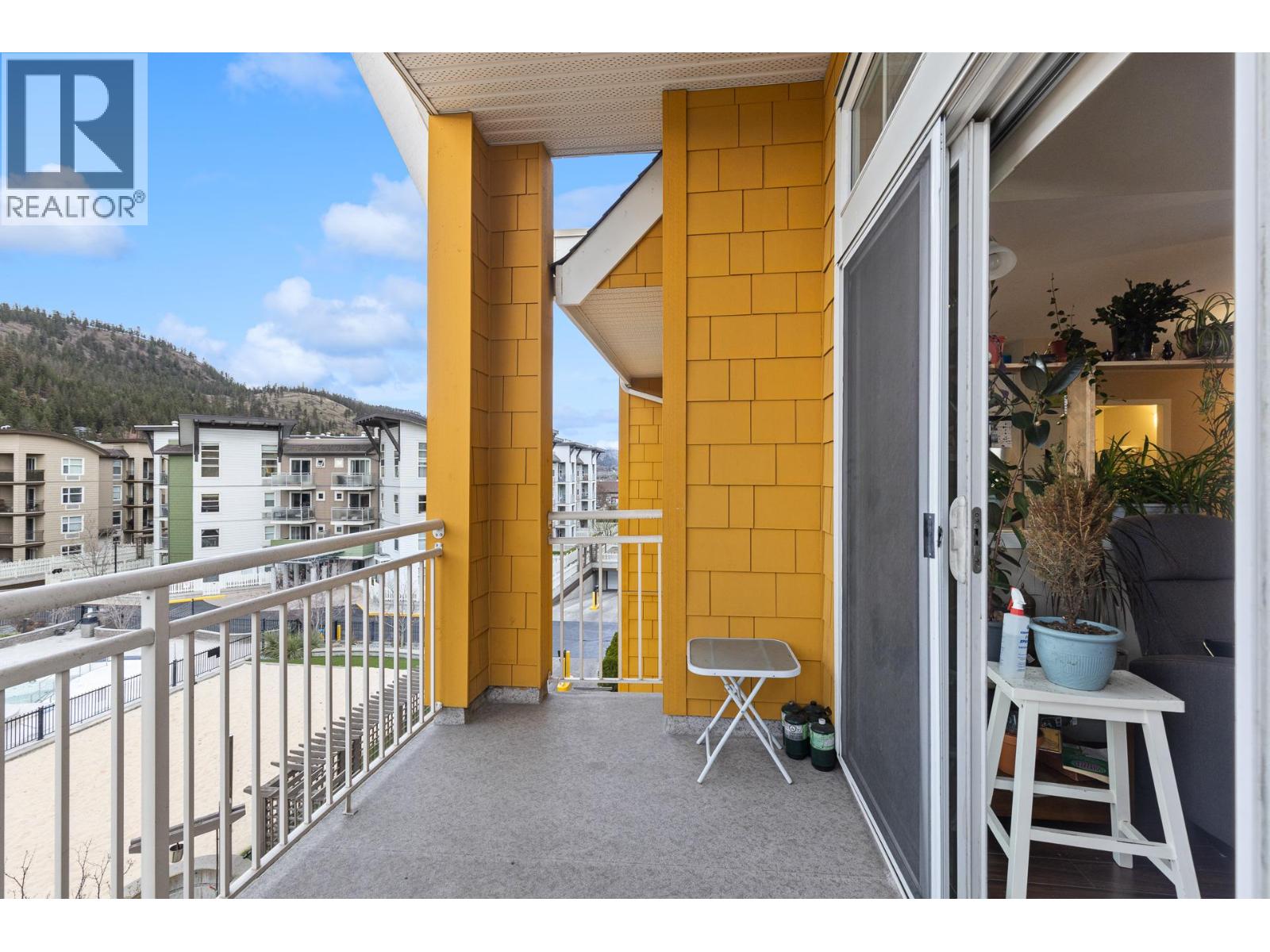 571 Yates Road Unit# 403