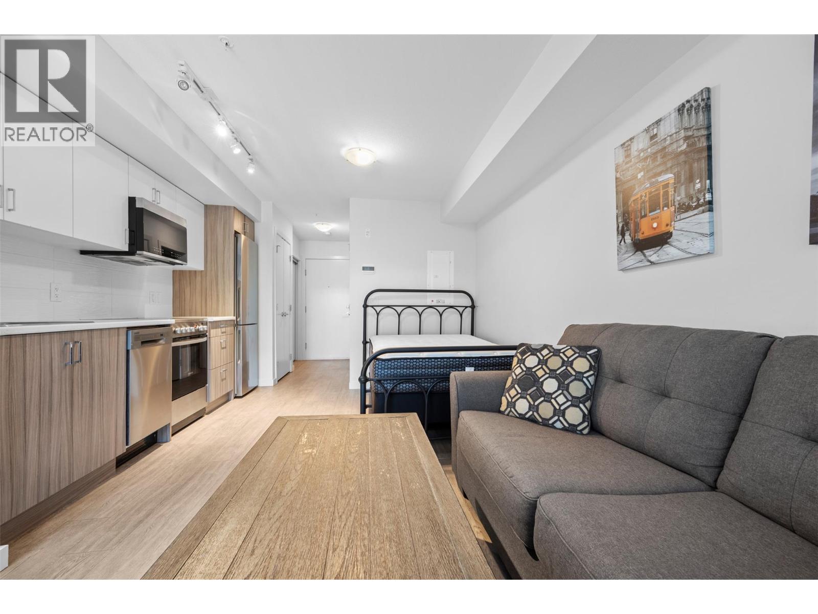 625 Academy Way Unit# 103