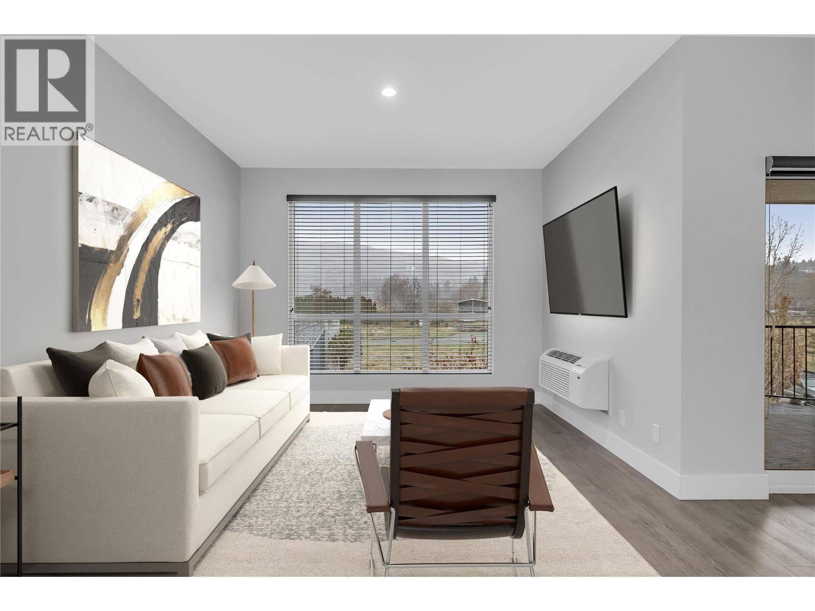 4215 Gellatly Road S Unit# 1202