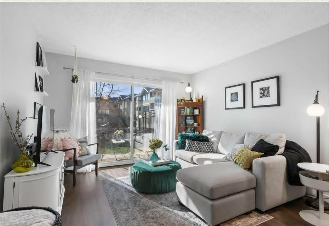 1 bed 1 bath ground floor condo