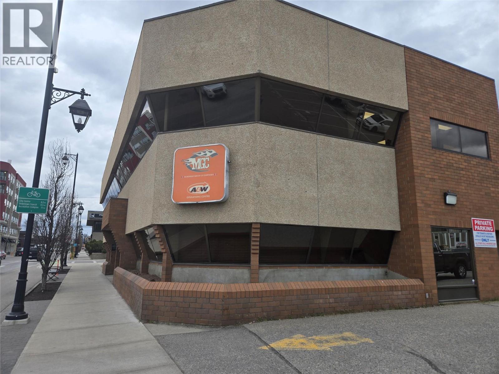 2749 30th 30th Avenue