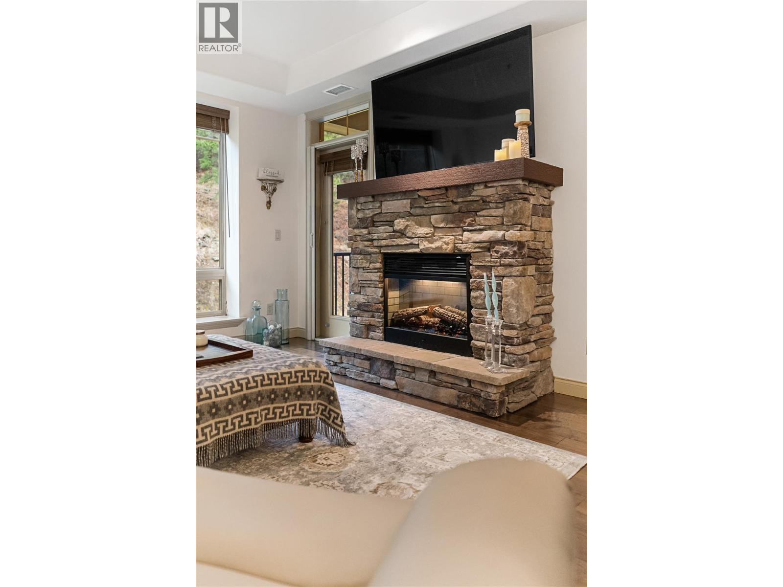 2780 Auburn Road Unit# 206