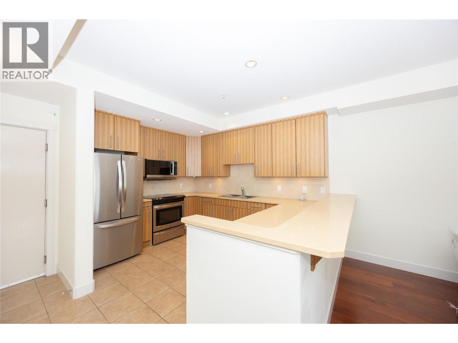 457 West Avenue Unit# 307