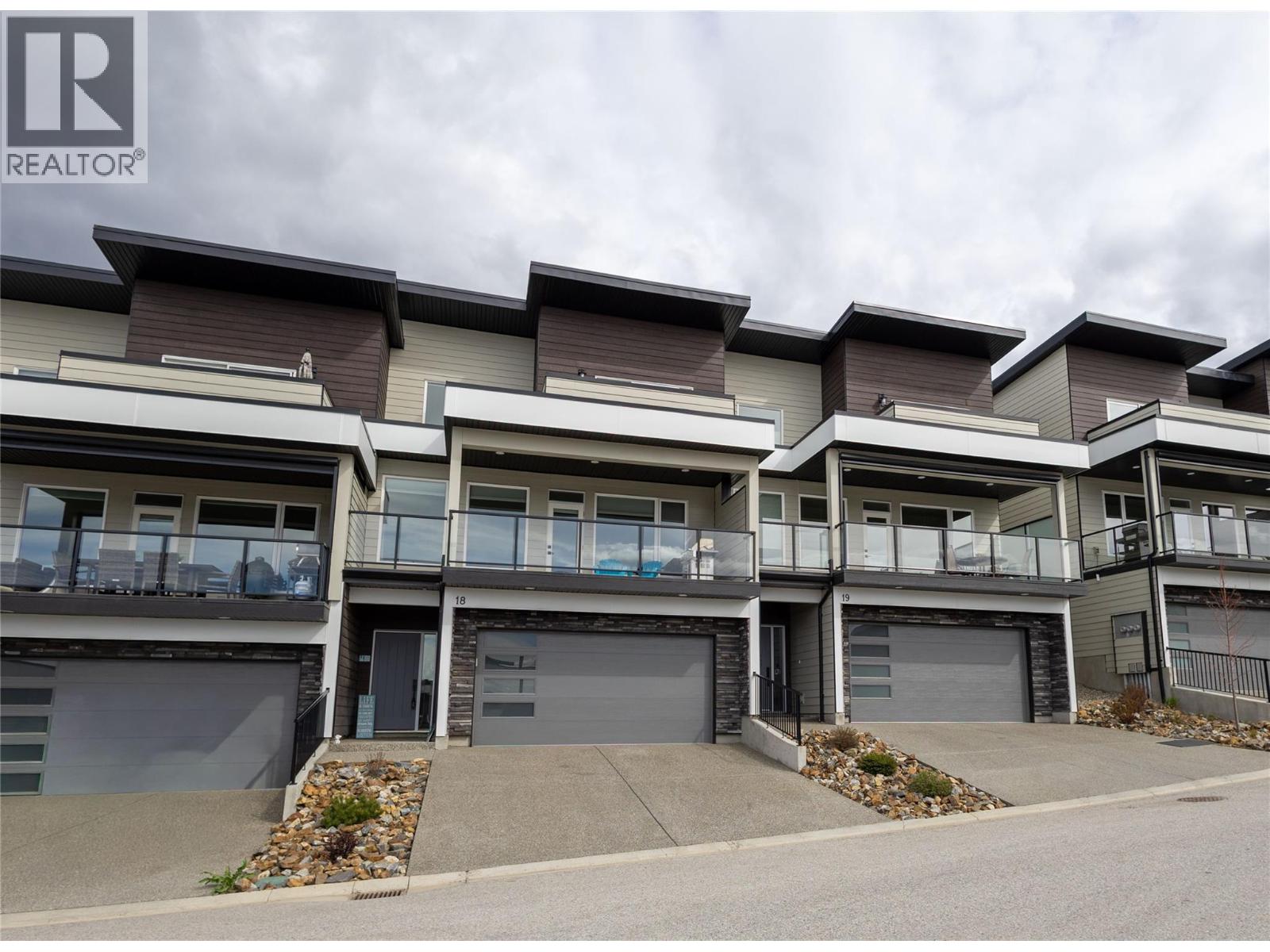 1000 Mt. Robson Place Unit# 18