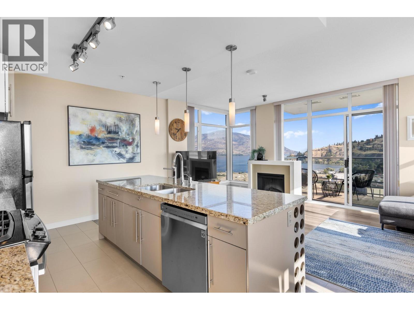 1075 Sunset Drive Unit# 2103