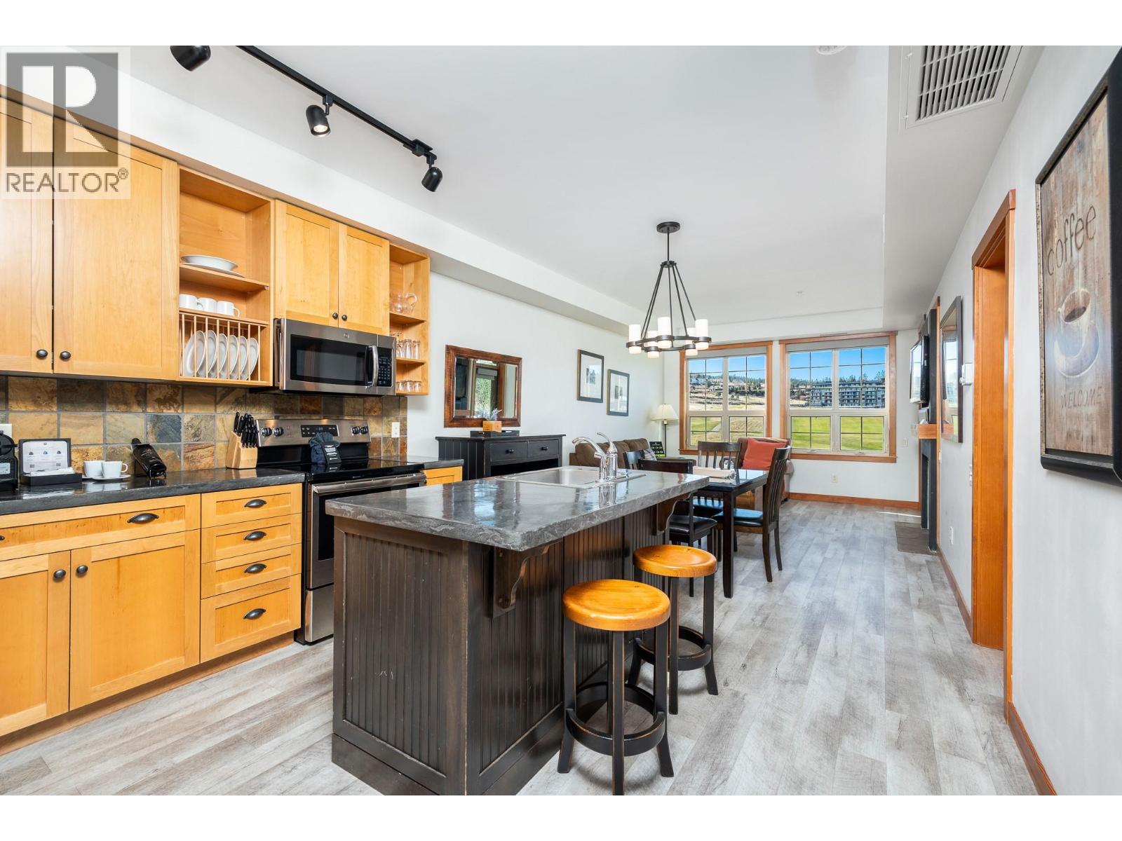 101 Village Centre Court Unit# 334