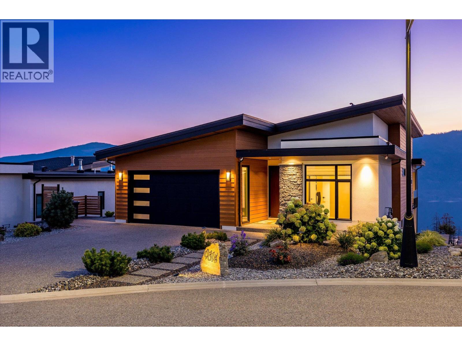 9814 Beacon Hill Crescent