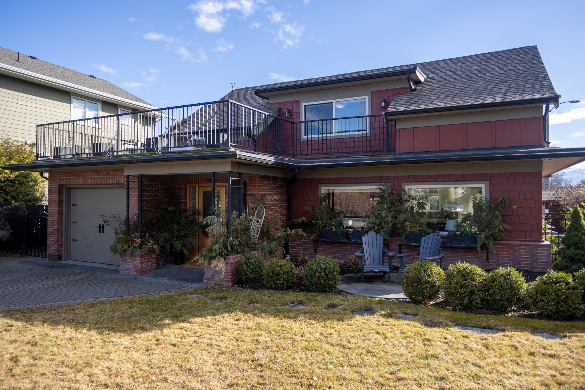 Short Term Luxury Furnished Character Home  - Steps from Abbott Recreation Corridor 