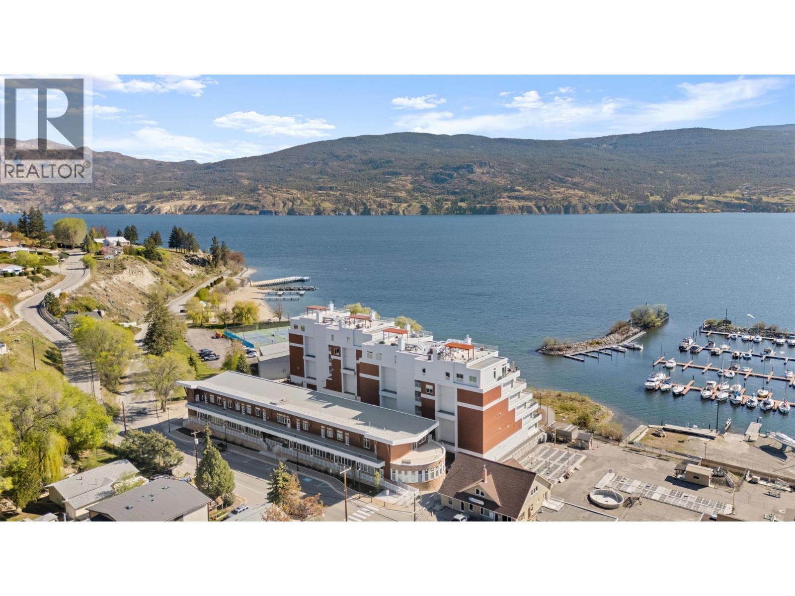 13417 Lakeshore Drive S Unit# 207