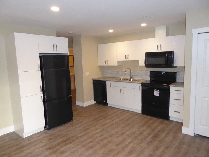 2 bed, 1 bath - Yaletown - Near UBCO and Airport