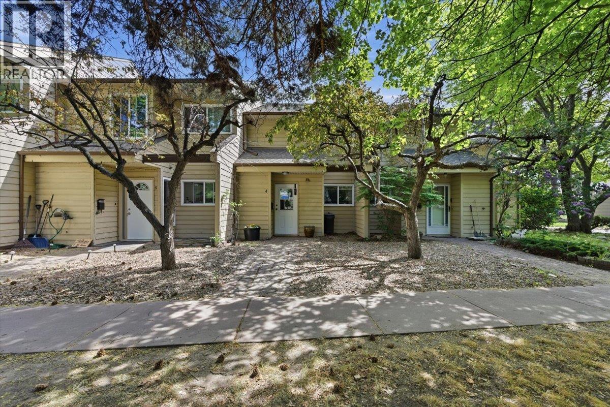 5300 25 Avenue Unit# 4