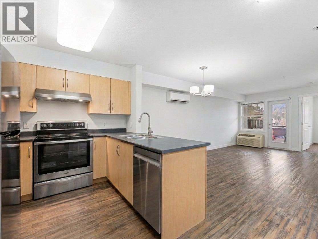 1479 Glenmore Road N Unit# 206
