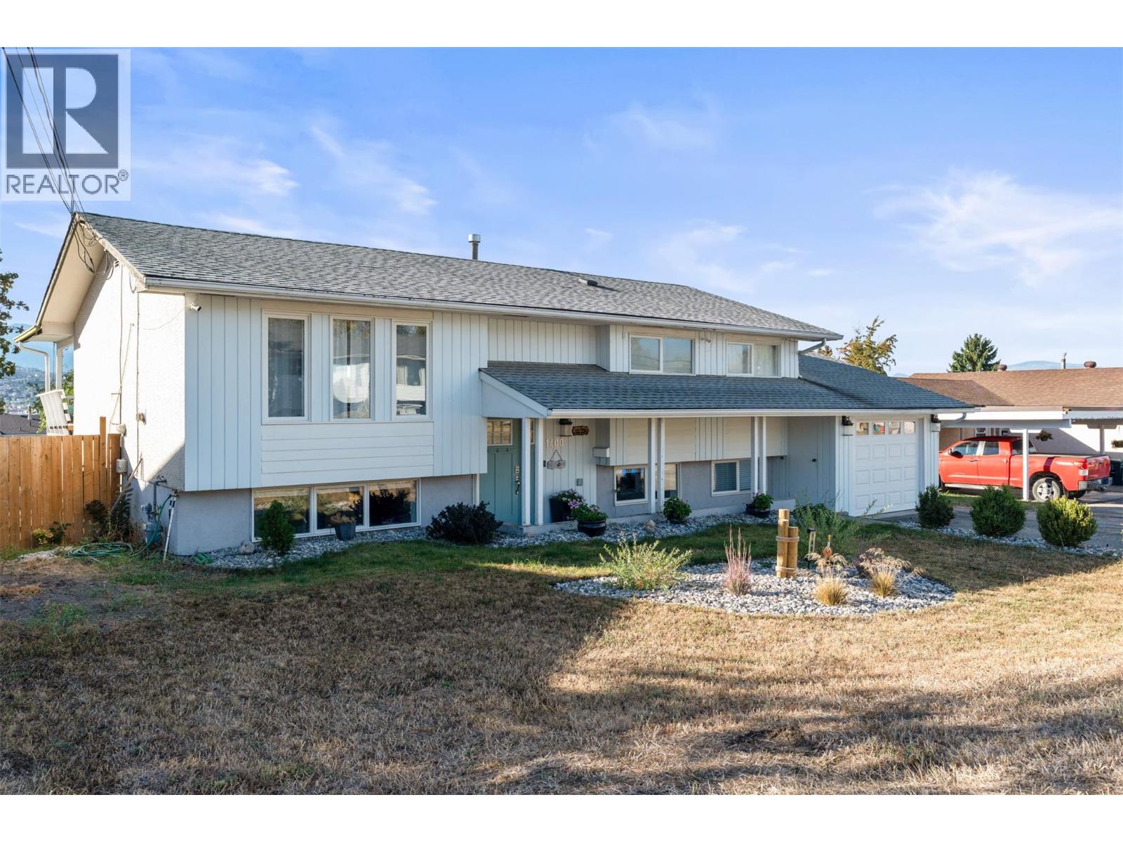 1400 30 Avenue