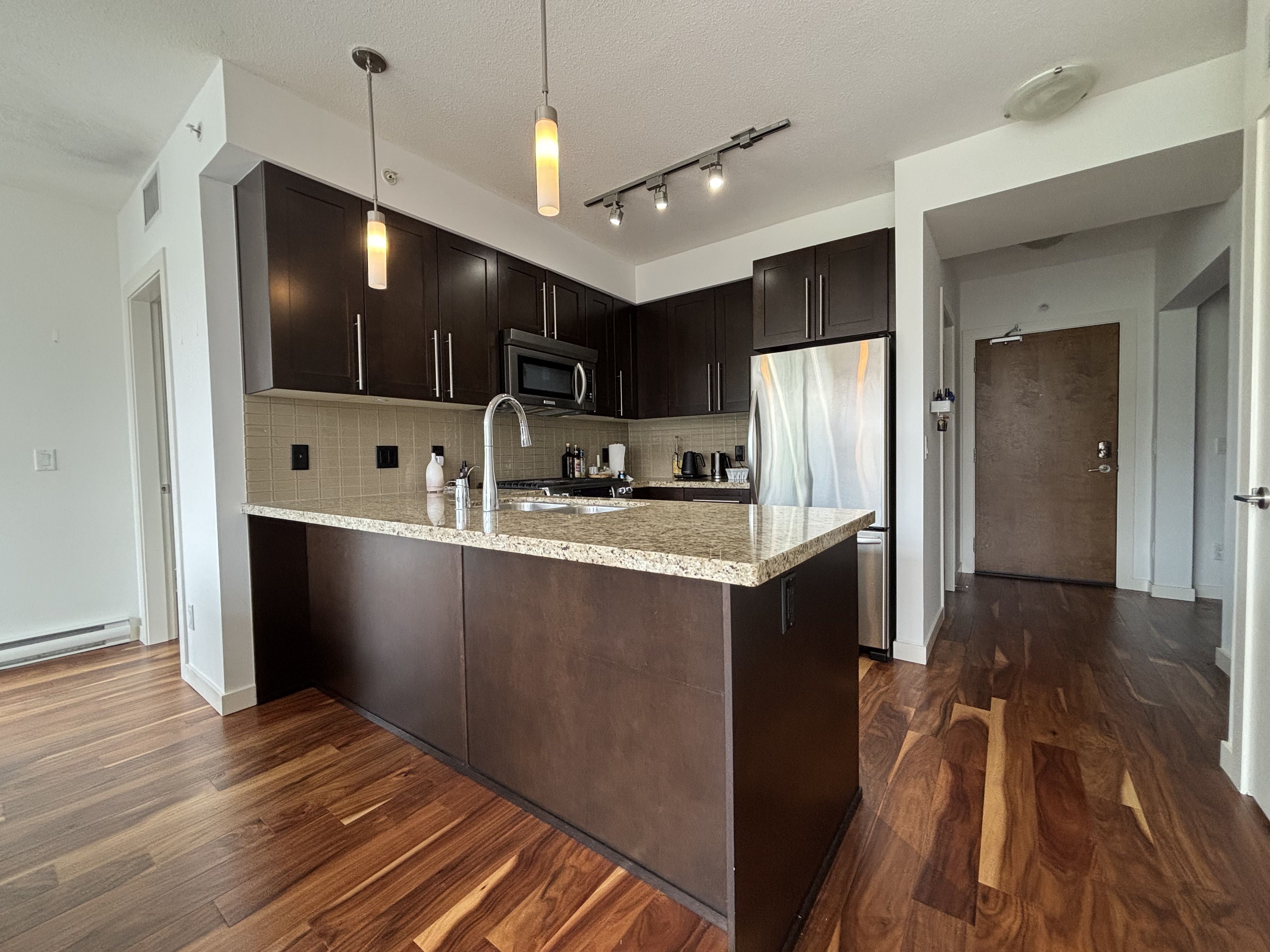 2 bed & den, 2 bath condo at Skye Tower