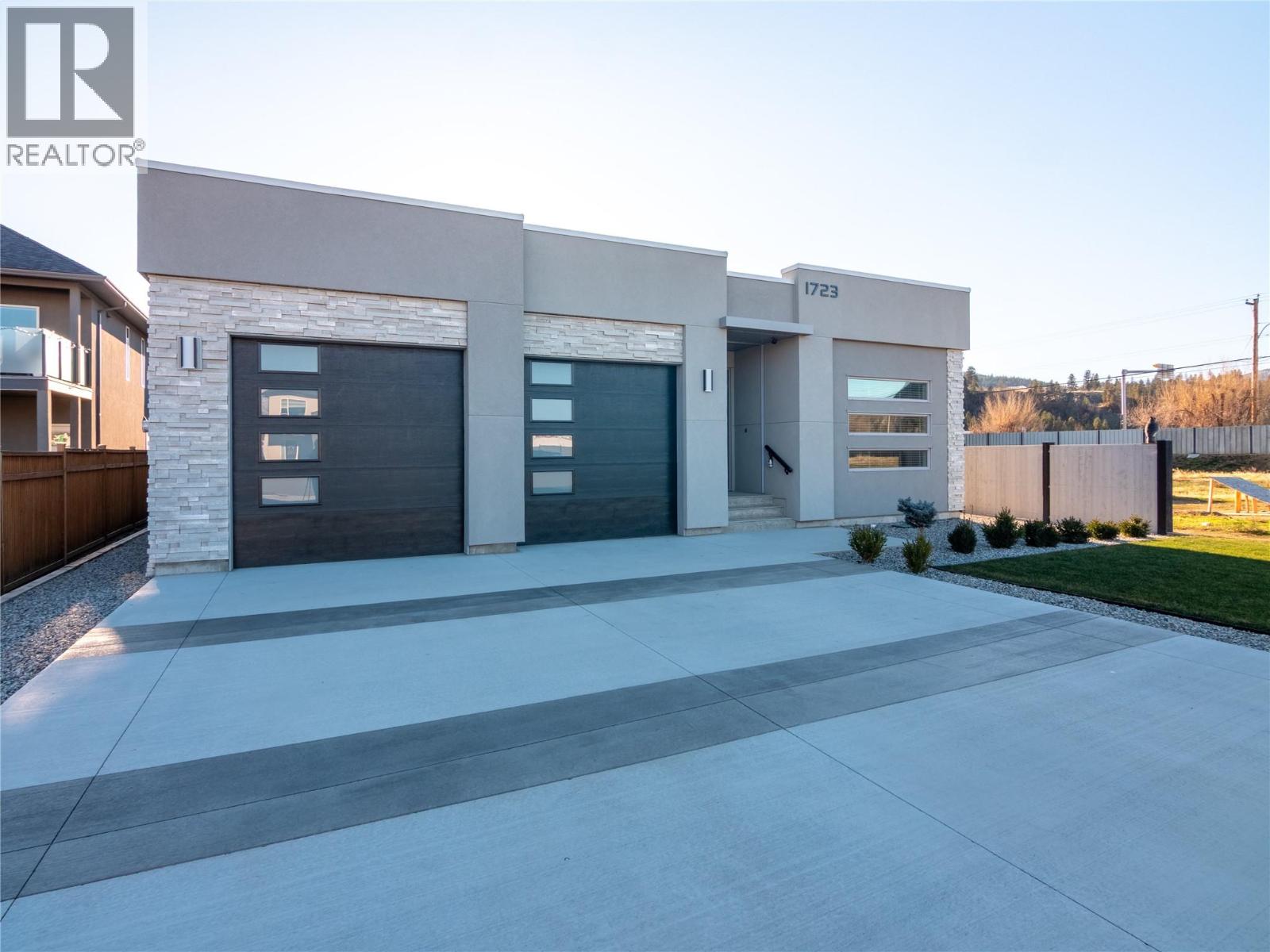 1723 Treffry Place