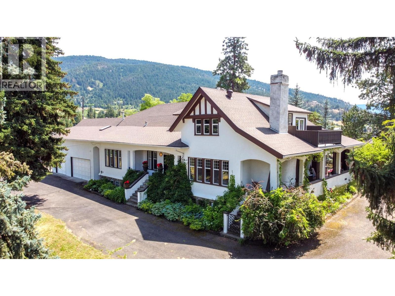 5482 Silver Star Road