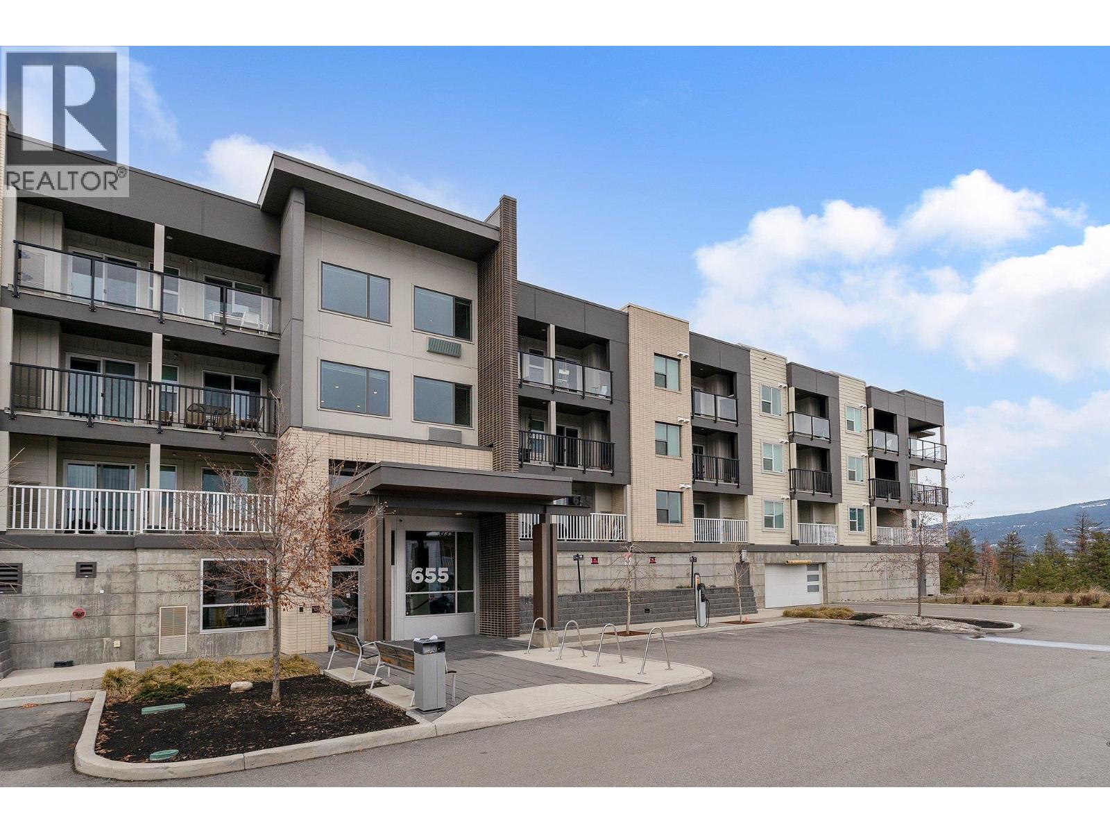 655 Academy Way Unit# 211