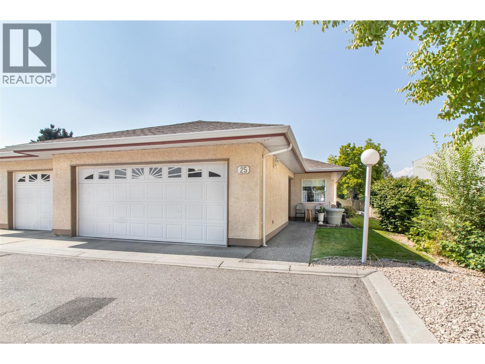 1874 Parkview Crescent Unit# 25