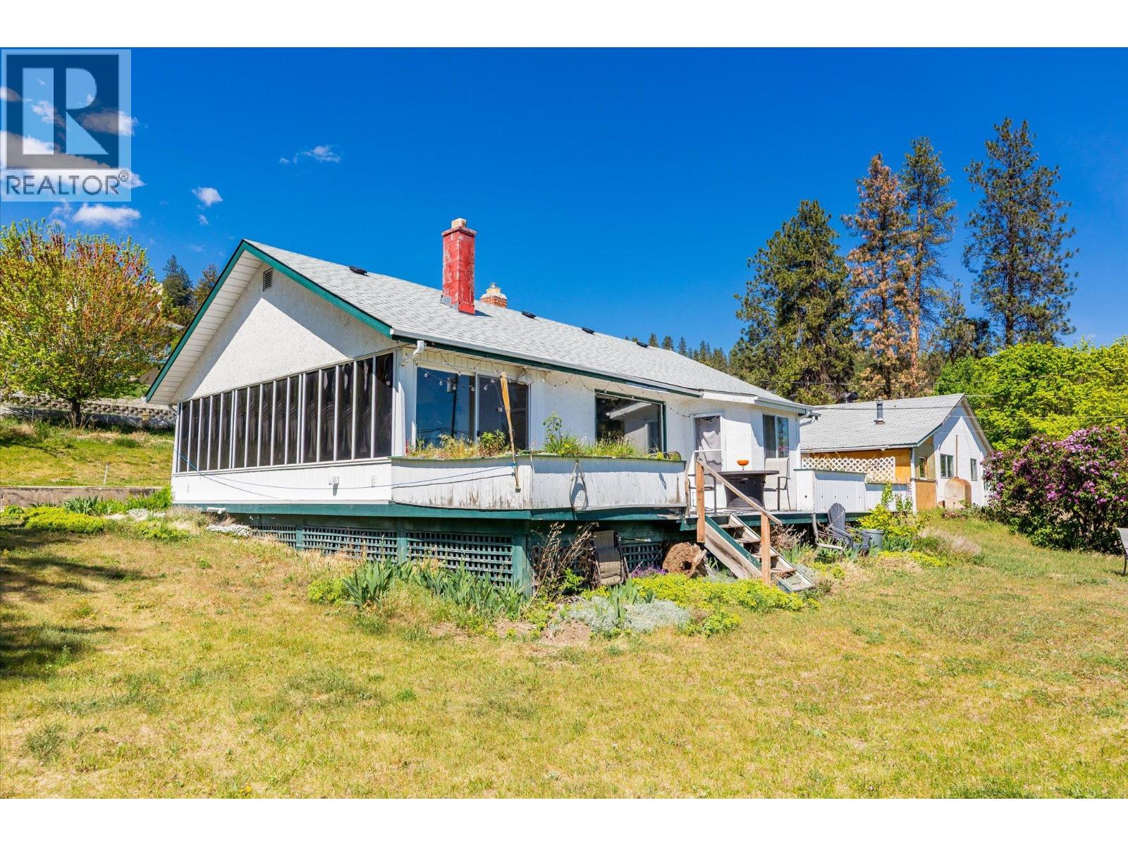 6488 Renfrew Road