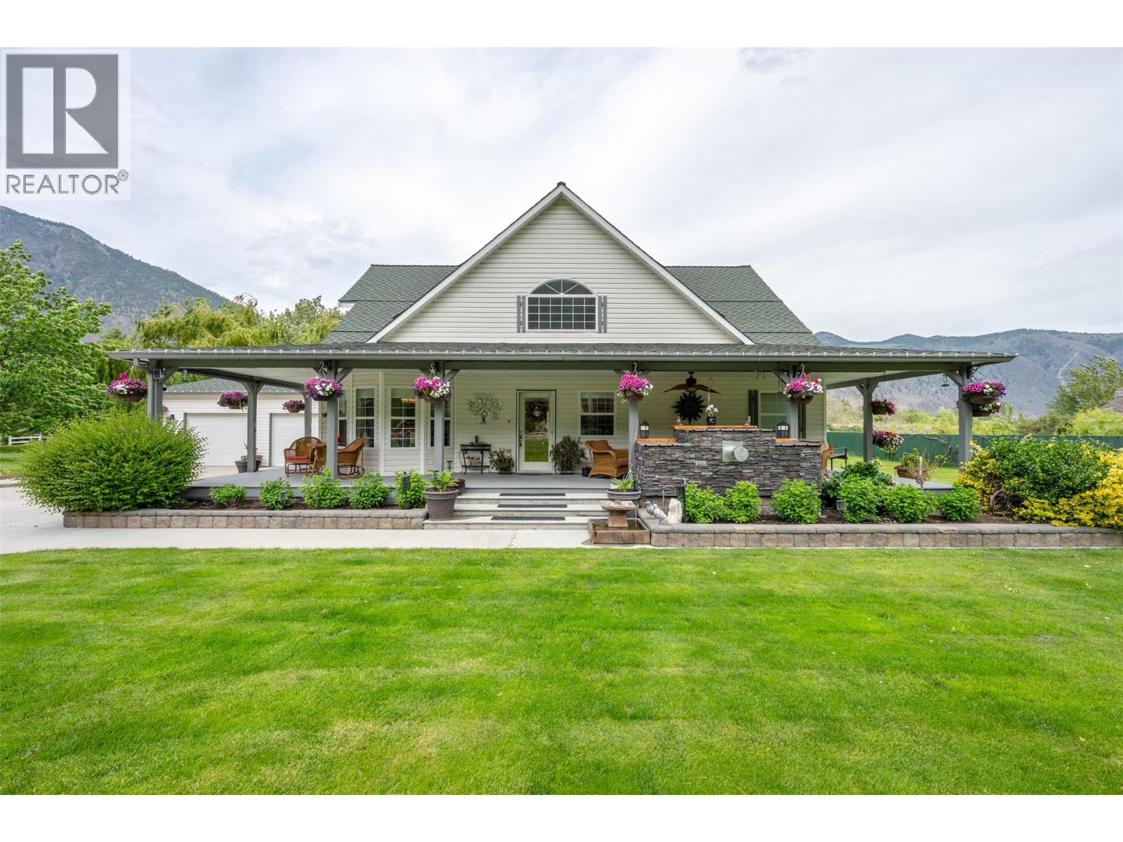 2900 River Road