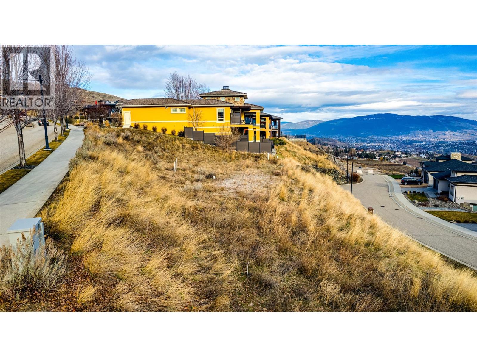 215 Harvest Court