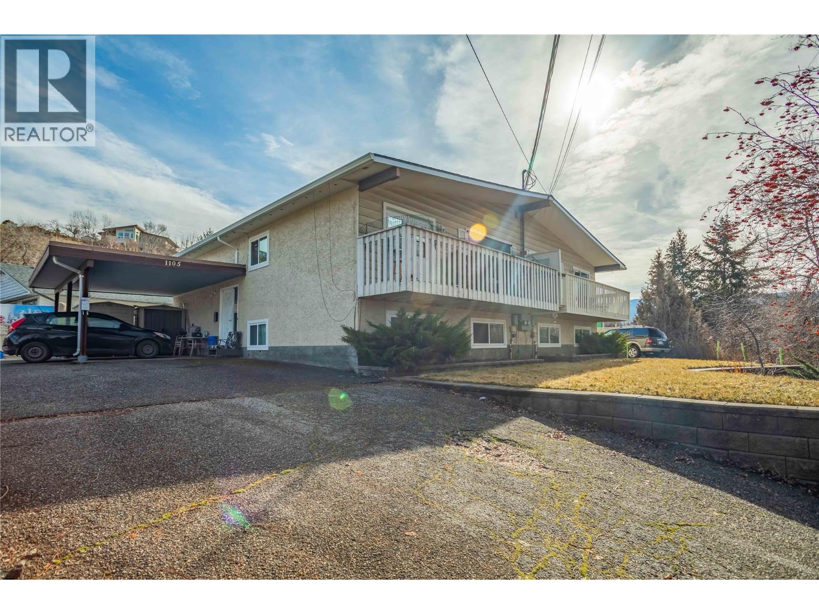 1105 Cactus Road